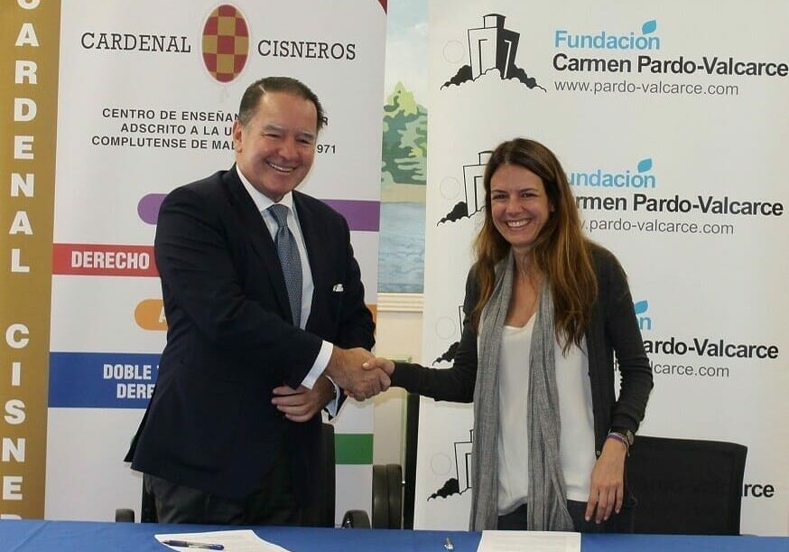 Firma de Convenio con La Fundación Carmen Pardo-Valcarce